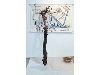 Apfelbaum 2022, Objektbild-Installation, Papier, Zeitung, Bunt- u. Beistift, Korb, Holzstamm, 193 x 140 x 100 cm Apfelbau-bear
